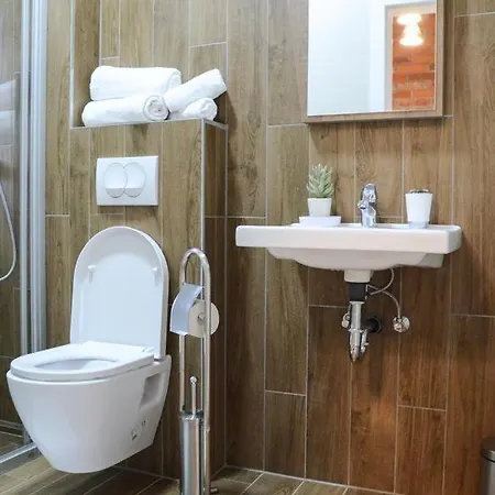 House In With Terrace, Air Conditioning, Wifi, Washing Machine Ferienhaus *