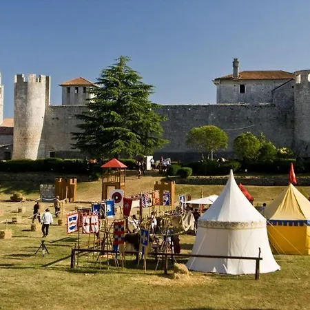 House In With Terrace, Air Conditioning, Wifi, Washing Machine * Svetvinčenat