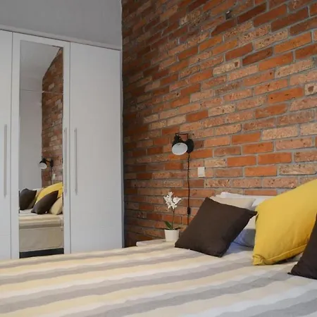 House In With Terrace, Air Conditioning, Wifi, Washing Machine 펜션